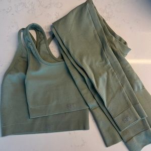 3 piece set active set